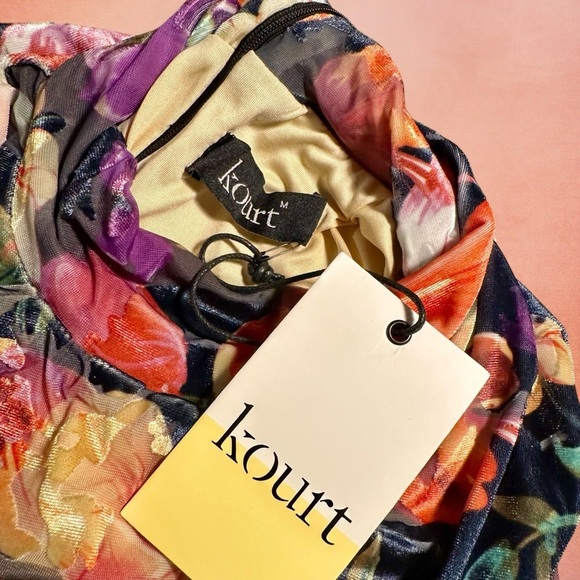 NWT Kourt Mockneck Floral Velvet Burnout Bodycon Dress Size Medium - Picture 3 of 16